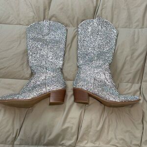 Silver rhinestone cowboy boot